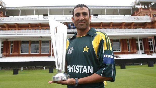 younis-khan-top-ten-moments-in-his-own-words.Click to read full article.