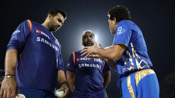 from-tendulkar-to-murali-ipls-strongest-support-staff-xi.Click to read full article.