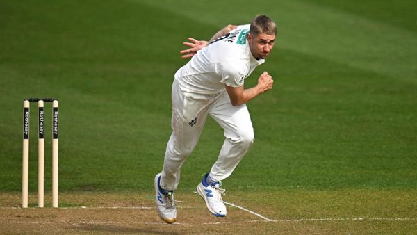 discarded-england-pacer-takes-match-turning-championship-six-for.Click to read full article.