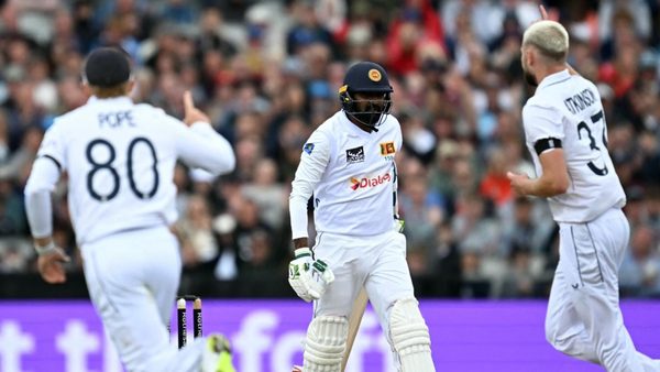 gus-atkinson-wicket-chalked-off-due-to-rare-persistent-bouncer-no-ball.Click to read full article.