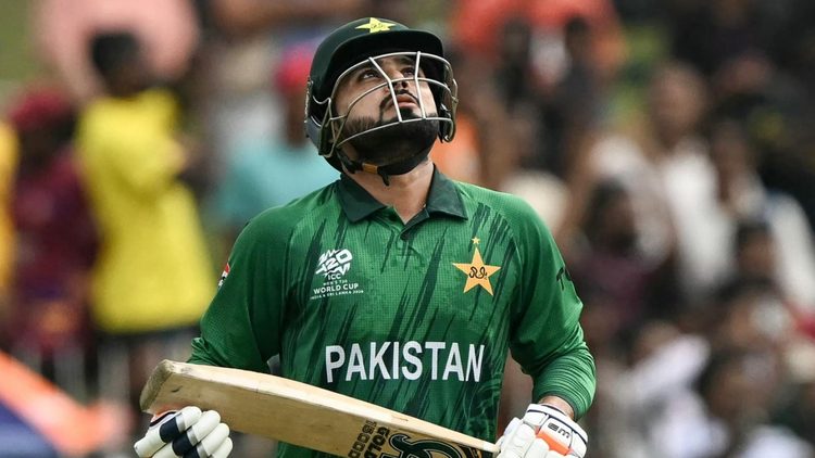 Pakistan All-Rounder's Blitzes 28 Off Last 8 Balls To Prevent Shock ...