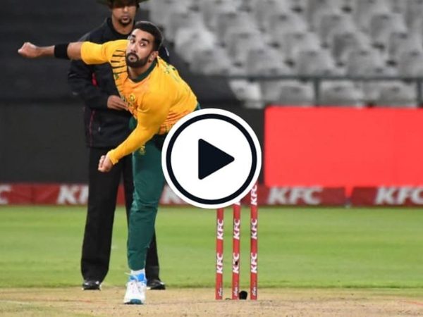 watch-tabraiz-shamsis-run-up-gimmick-that-is-similar-to-andre-russells-ipl-one.Click to read full article.