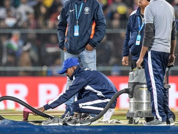 hairdryers-steam-irons-vacuum-cleaners-rain-india-sri-lanka-t20i.Click to read full article.