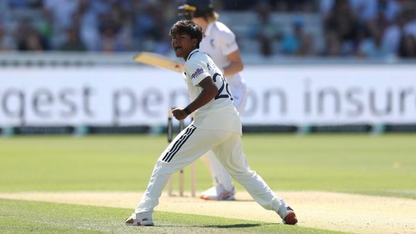 india-pacer-kranti-gaud-first-woman-take-test-match-five-for-lords.Click to read full article.