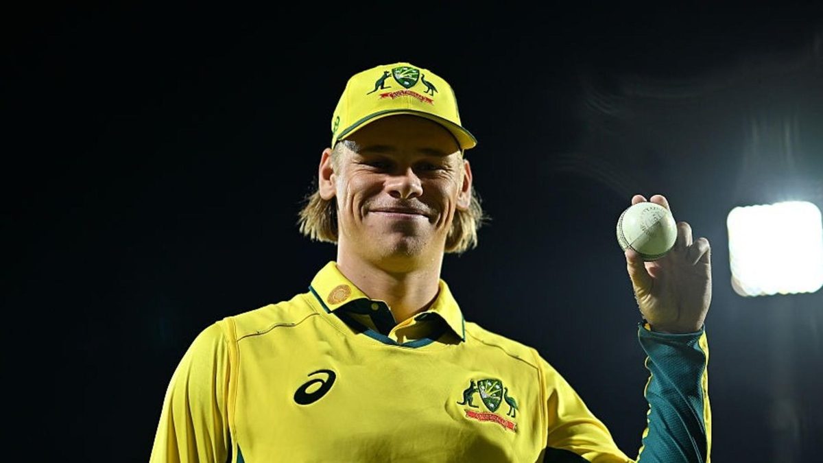 Cooper Connolly five-for v SA