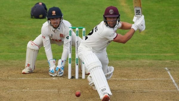van-der-merwe-leach-10th-wicket-partnership-gives-somerset-hope.Click to read full article.