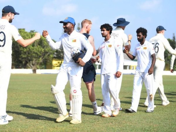 england-to-avoid-selfies-and-autographs-in-sri-lanka-due-to-coronavirus-fears.Click to read full article.