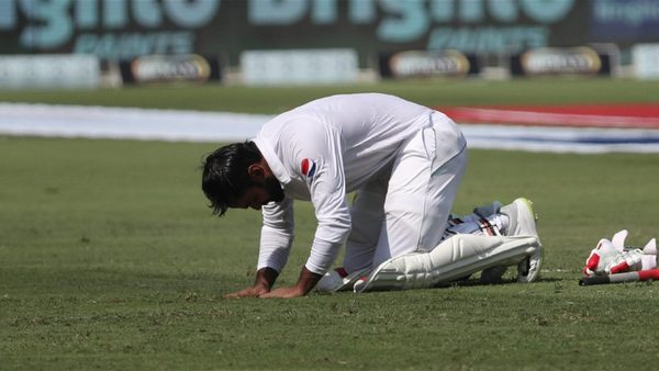 comeback-boys-hafeez-siddle-hog-limelight-opening-day.Click to read full article.