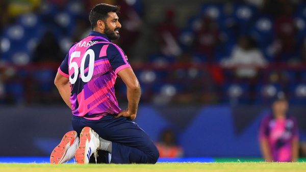 pakistani-heritage-scotland-quick-faces-nervous-visa-wait-in-last-minute-t20-world-cup-scramble.Click to read full article.