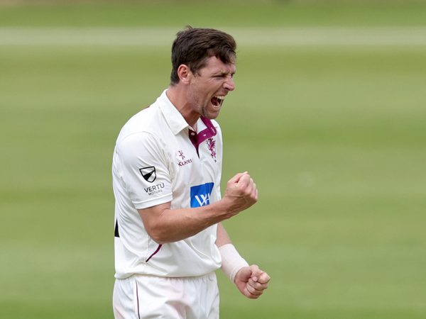 star-new-zealand-quick-ruled-out-of-early-county-championship-rounds-by-knee-injury.Click to read full article.