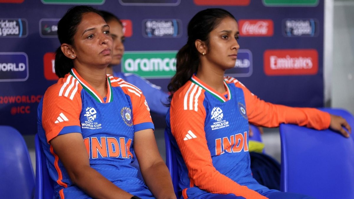 Harmanpreet Kaur and Jemimah Rodrigues after losing T20 World Cup game against New Zealand