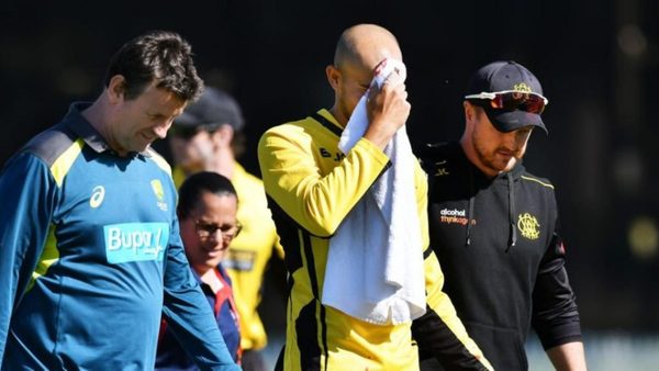 ashton-agar-sustains-ghastly-injury-while-attempting-a-catch.Click to read full article.