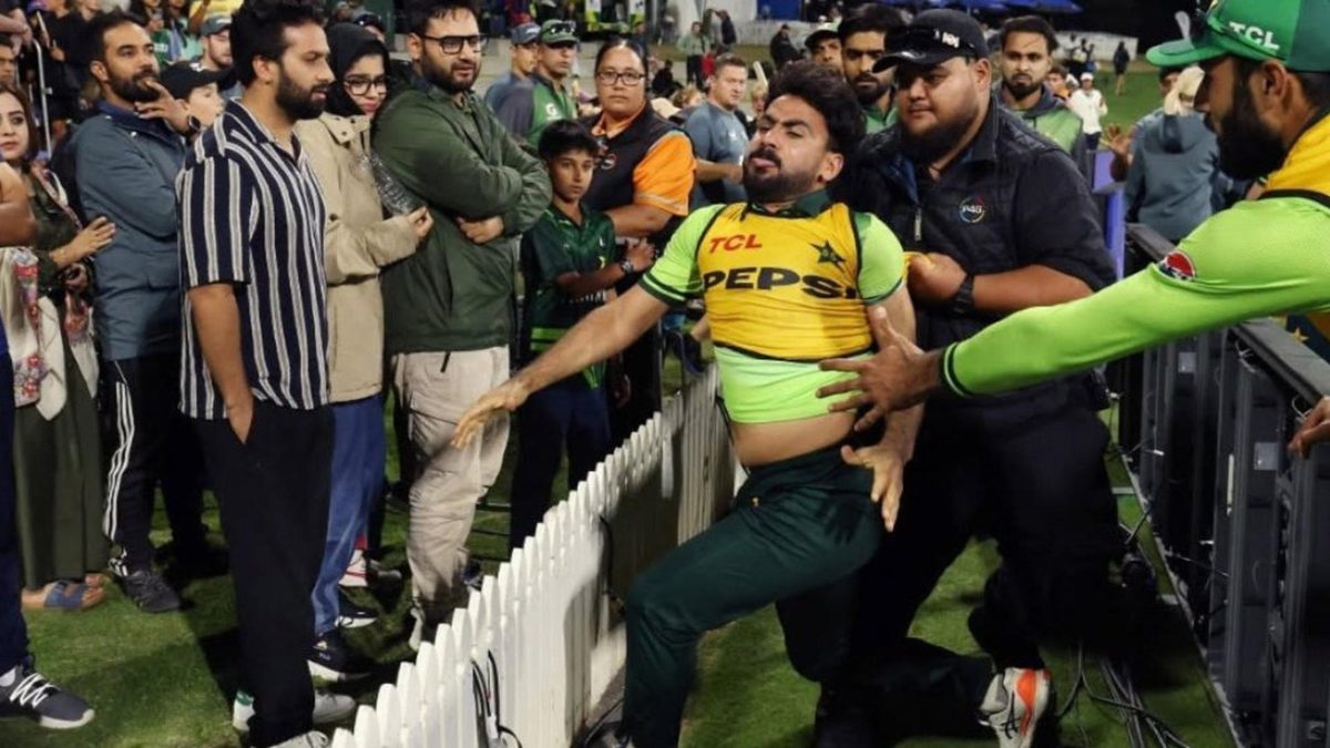 Khusdil Shah was involved in a heated altercation with fans