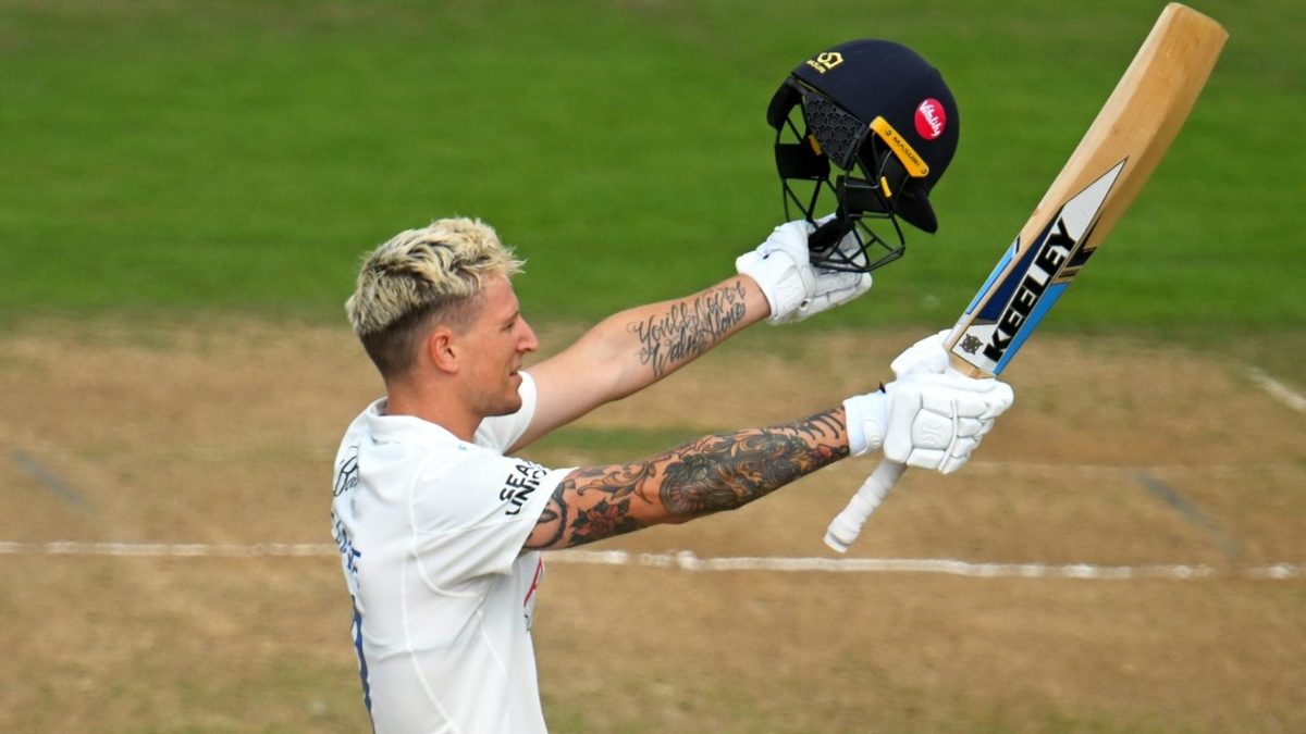 Brydon Carse celebrates century in the County Championship