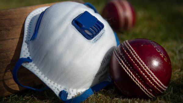 icc-offers-ball-shining-advice-no-saliva-use-sweat-instead.Click to read full article.