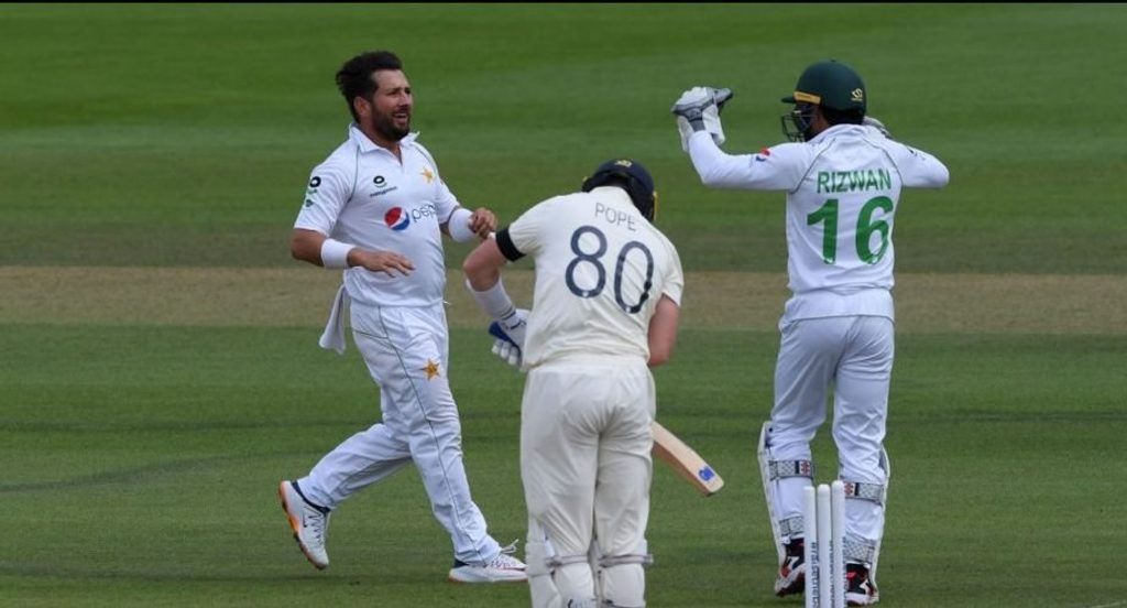 ‘Play him more like Anil Kumble’ – Nasser Hussain explains how England should play Yasir Shah