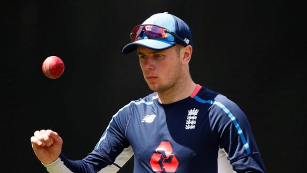 bumble-moeen-needs-break-time-play-crane.Click to read full article.