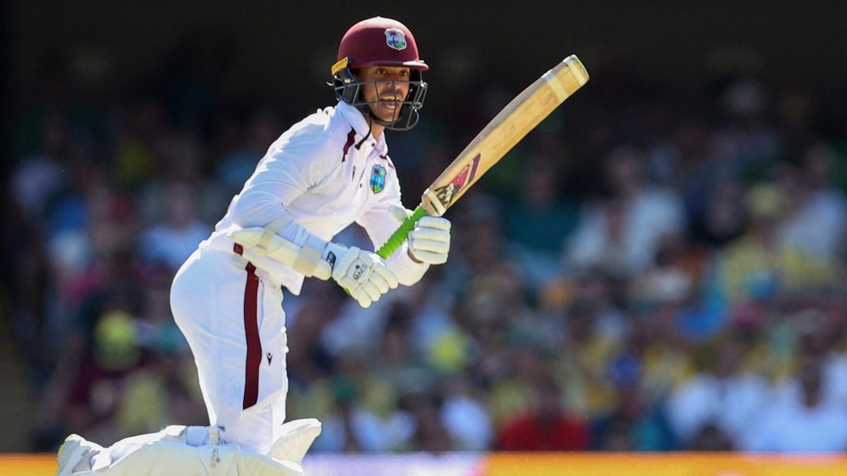 Tagenarine Chanderpaul bats for West Indies in a Test match