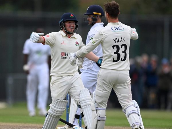 never-seen-anything-like-this-lancashire-win-one-wicket-thriller-in-one-of-the-all-time-great-county-championship-climaxes.Click to read full article.