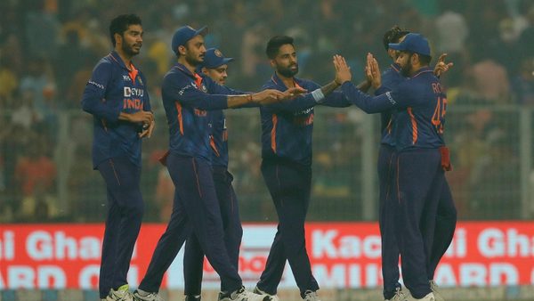 india-v-new-zealand-ind-vs-nz-live-updates-score-3rd-t20i-2021-commentary-where-to-watch-on-tv-channels-and-live-streaming.Click to read full article.