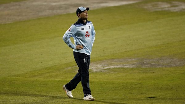 eoin-morgan-cops-flak-over-decision-to-give-adil-rashid-the-last-over-against-australia.Click to read full article.