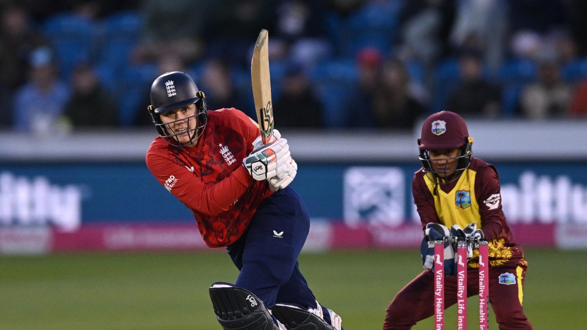 Nat Sciver-Brunt of England hits out during the 2nd Women's Vitality IT20 match between England and West Indies at The 1st Central County Ground on May 23, 2025 in Hove, England