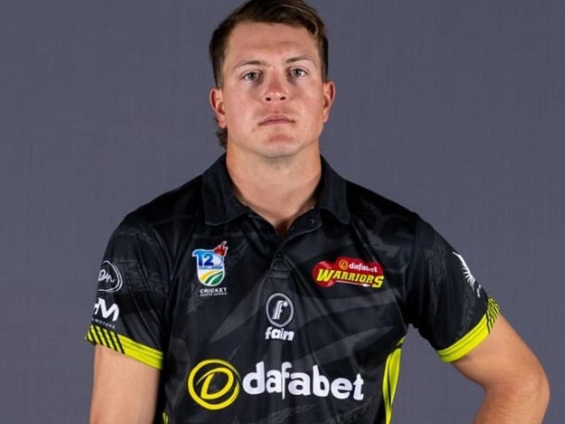 247-in-88-balls-sa20-batter-matt-de-villiers-hits-six-sixes-in-an-over-en-route-to-whirlwind-england-club-cricket-blitz.Click to read full article.