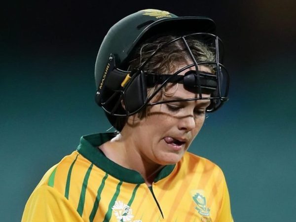 dane-van-niekerk-responds-strongly-to-indian-fans-affronted-by-free-pass-comment.Click to read full article.