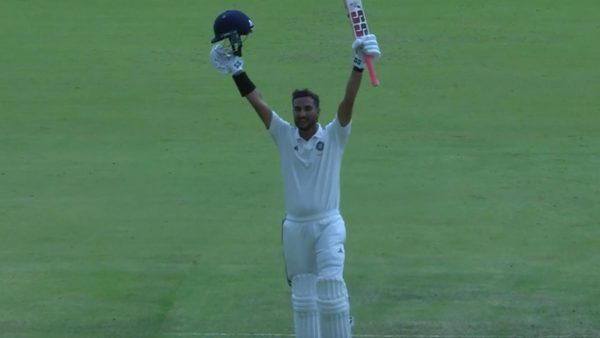 167-3-20-discarded-india-all-rounder-shahbaz-ahmed-starts-domestic-season-with-epic-rescue-act.Click to read full article.