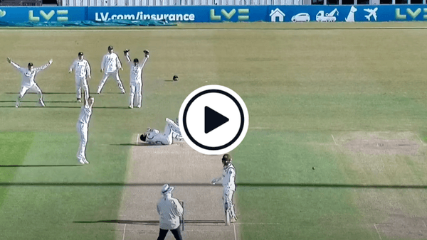 watch-the-scorecard-says-caught-northants-dismissal-baffles-viewers-commentators.Click to read full article.