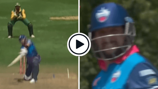 watch-shahid-afridi-rolls-back-the-years-blasts-two-sixes-in-global-t20-canada-blitz.Click to read full article.