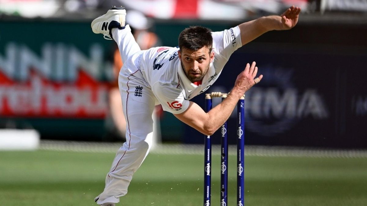 Mark Wood injured