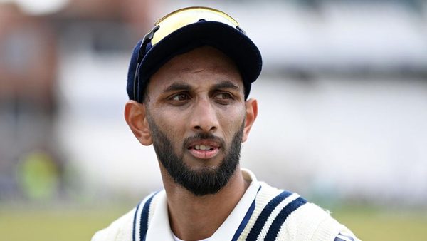 india-test-bowler-prasidh-krishna-retires-hurt-blow-helmet-a-game.Click to read full article.