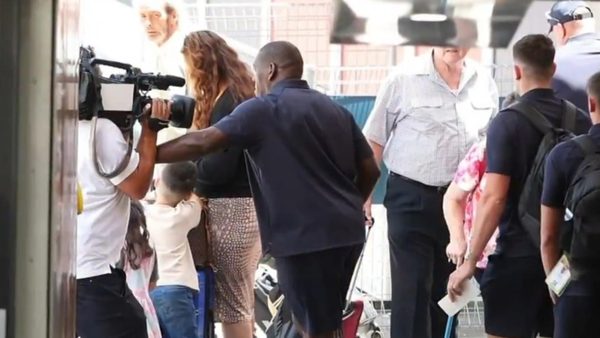 ashes-2025-26-england-team-security-accused-of-physically-confronting-australian-media-at-airport-video.Click to read full article.