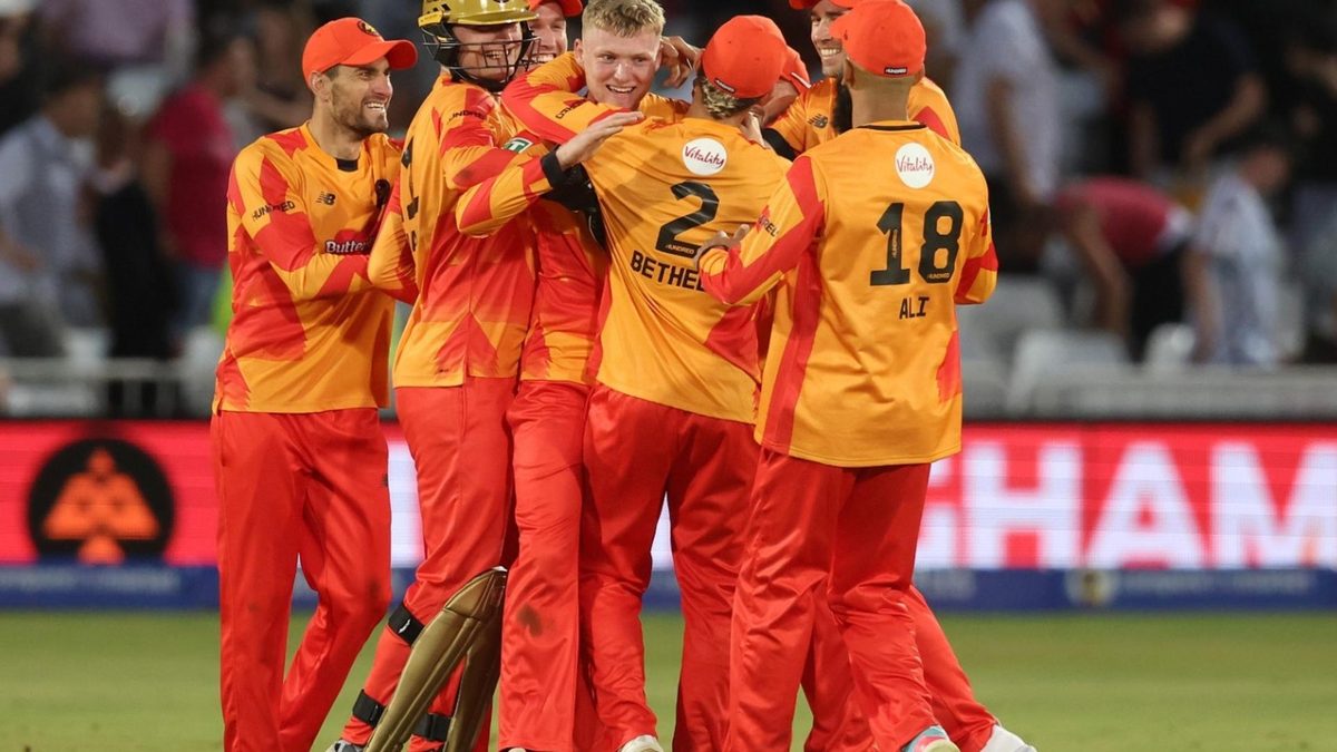 Dan Mousley celebrates with his Birmingham Phoenix teammates after sealing victory against Trent Rockets