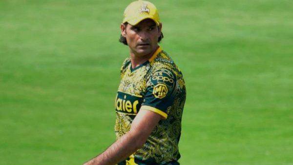 psl-team-forced-to-field-ten-players-after-being-denied-injury-substitute.Click to read full article.