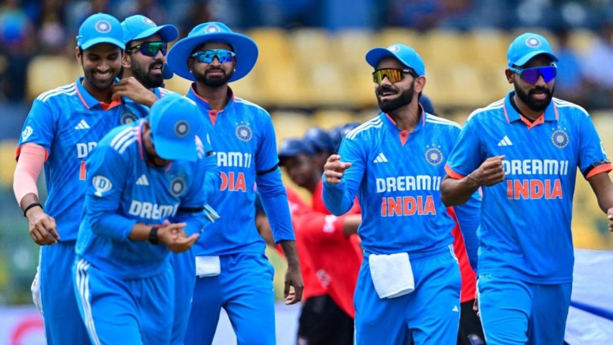 India wore black armbands as they took to the field for the first ODI against Sri Lanka.