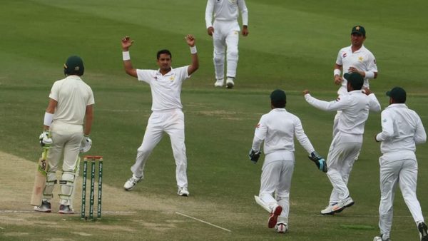 unplayable-abbas-takes-10-pakistan-rout-australia.Click to read full article.