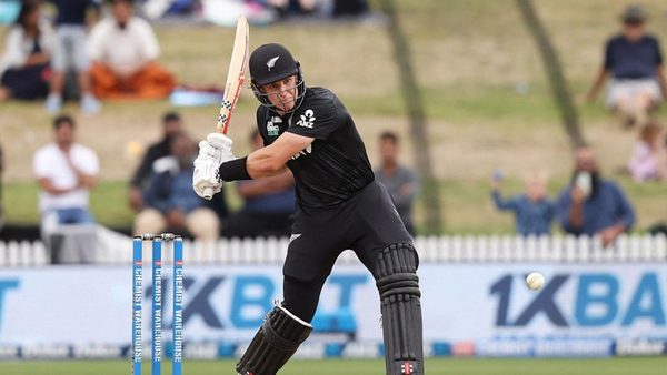 new-zealand-wicketkeeper-stranded-on-99-joins-sehwag-clarke-on-rare-odi-list.Click to read full article.