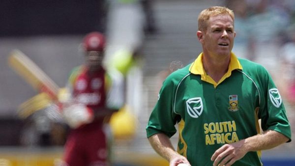 quiz-bowlers-who-were-the-fastest-to-reach-200-odi-wickets.Click to read full article.