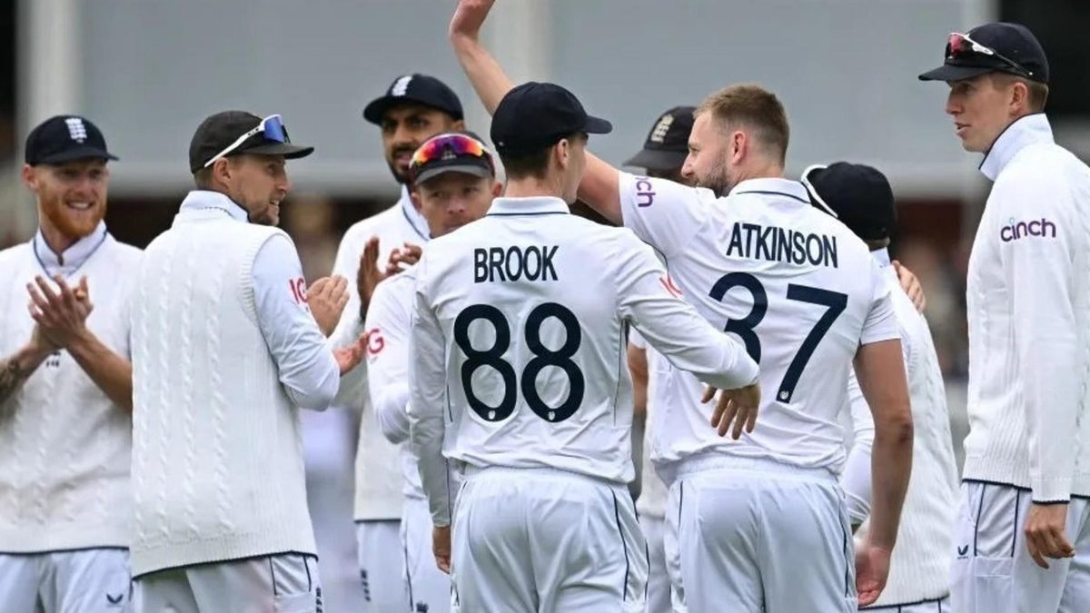 Best match figures on Test debut