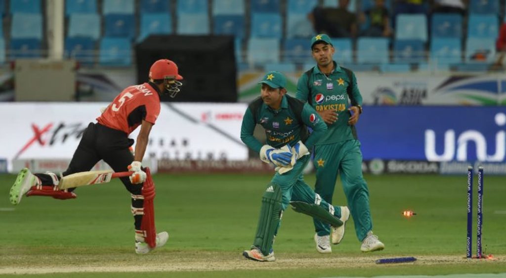Pakistan beat Hong Kong easily enough, while India struggled against them