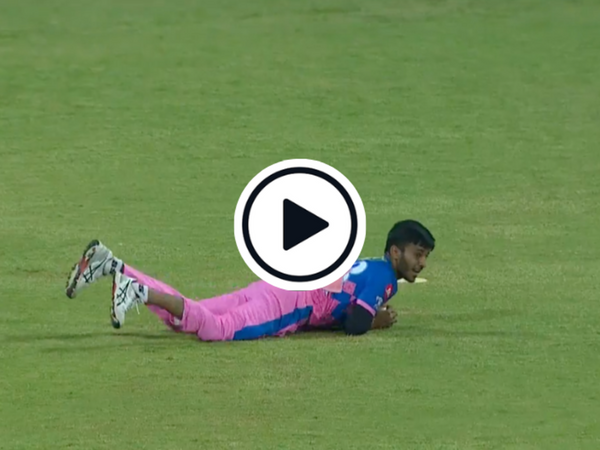 watch-debutant-chetan-sakariya-takes-stunning-disputed-catch-to-dismiss-pooran-first-ball.Click to read full article.