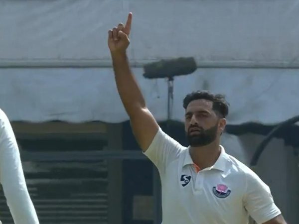 90-wickets-in-two-seasons-uncapped-indian-speedsters-auqib-nabi-12-wicket-haul-propels-team-to-maiden-ranji-semi-final.Click to read full article.