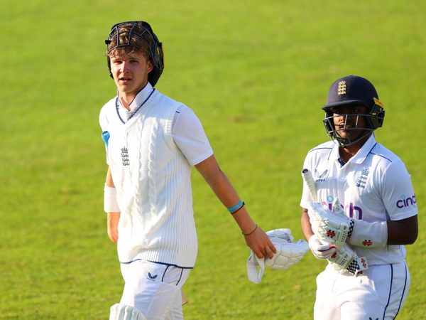 sl-v-eng-sri-lanka-fight-to-take-warm-up-against-makeshift-lions-into-fourth-day.Click to read full article.