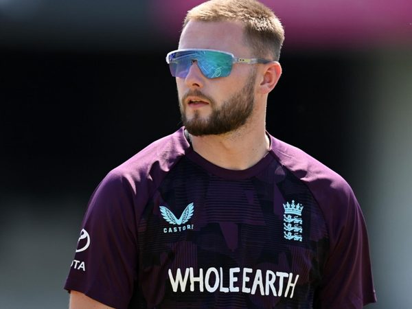 90mph-england-quick-released-from-test-squad-to-play-uk-club-cricket.Click to read full article.