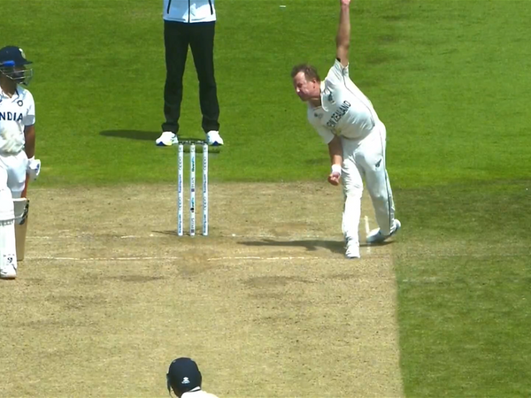 why-neil-wagners-back-foot-is-legal-despite-cutting-the-return-crease-during-delivery.Click to read full article.