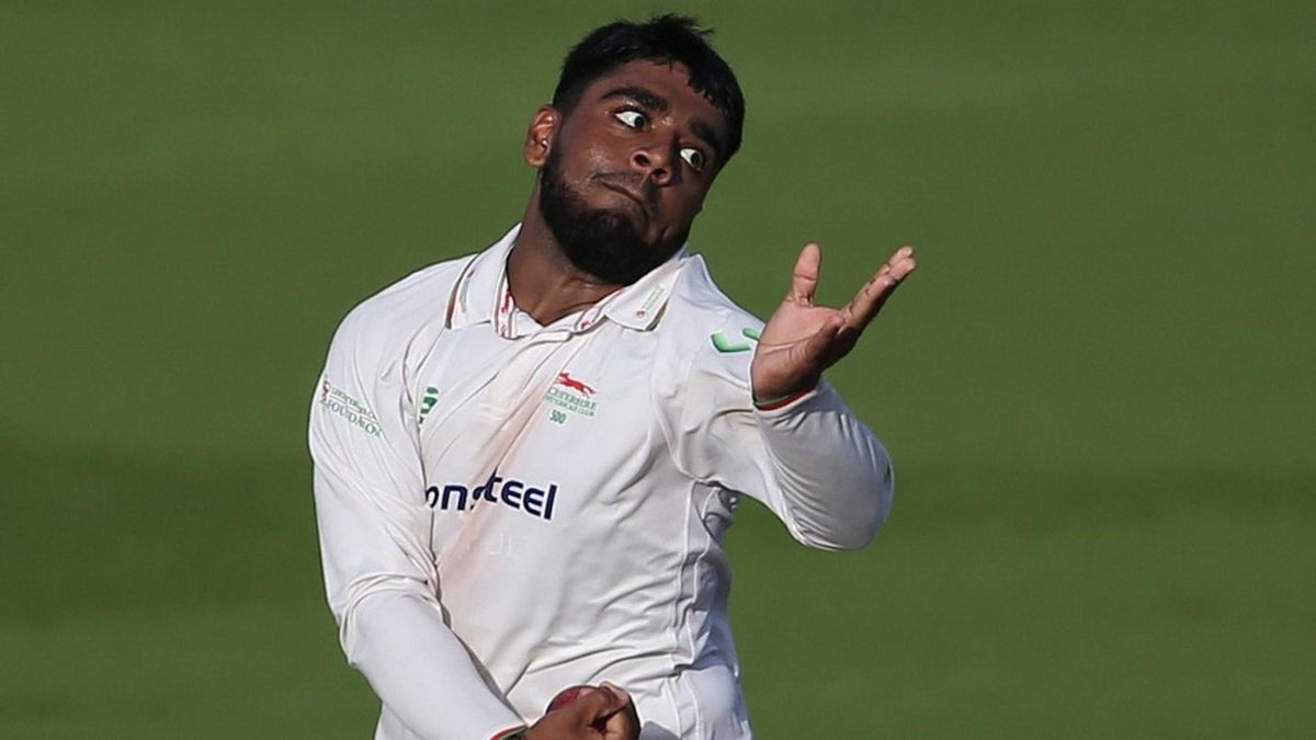 Rehan Ahmed bowls during the County Championship