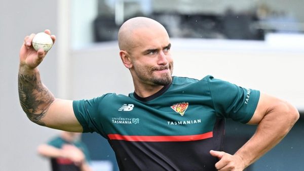 australia-domsetic-side-recover-from-56-8-to-clinch-low-scoring-thriller-in-top-end-t20-despite-golden-duck-from-ashes-contender-jake-weatherald.Click to read full article.