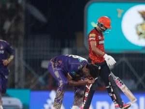 kkr-vs-srh-live-score-match-15-todays-ipl-2025-match-playing-xis-toss-time-team-news-prediction.Click to read full article.
